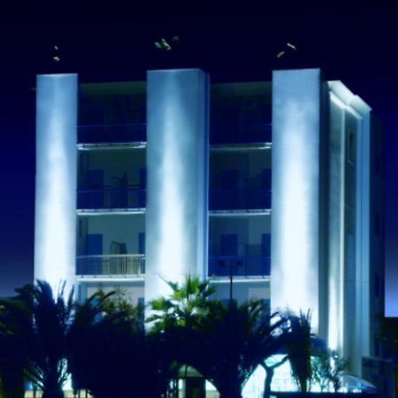 Hotel Haiti San Benedetto del Tronto Exterior photo